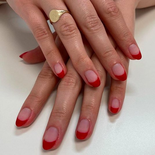 красный жакет