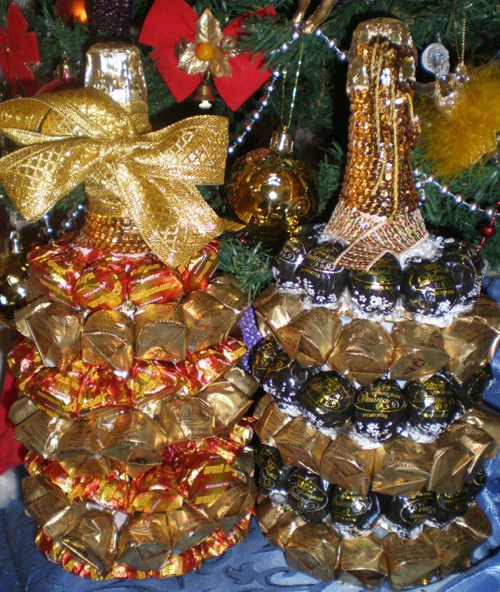 Мишура и сладости: получается забавная елочка