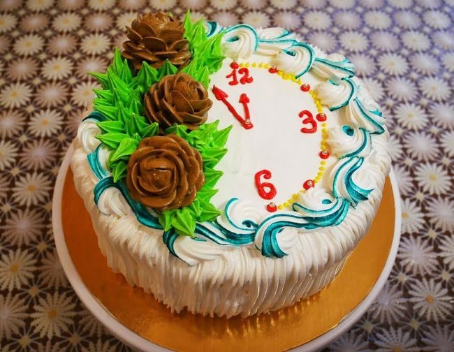 новогодние циферблат на торте