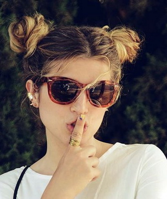 Причёски на каскадную стрижку: как укладывать каскад в домашних условиях, как самостоятельно уложить длинные, средние, короткие волосы феном, фото вечерних и простых моделей с челкой и без