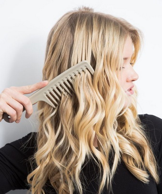 Причёски на каскадную стрижку: как укладывать каскад в домашних условиях, как самостоятельно уложить длинные, средние, короткие волосы феном, фото вечерних и простых моделей с челкой и без