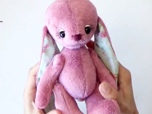 6 замечательных мастер-классов и выкроек по пошиву игрушки-зайца своими руками