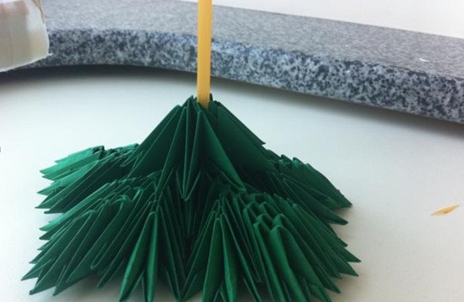 Вытынанки на Новый Год, трафареты на окна и шаблоны для вырезания из бумаги