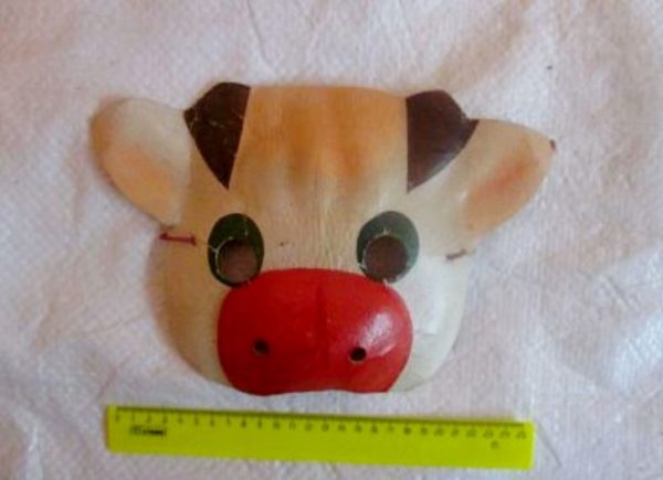 маска быка из папье-маше