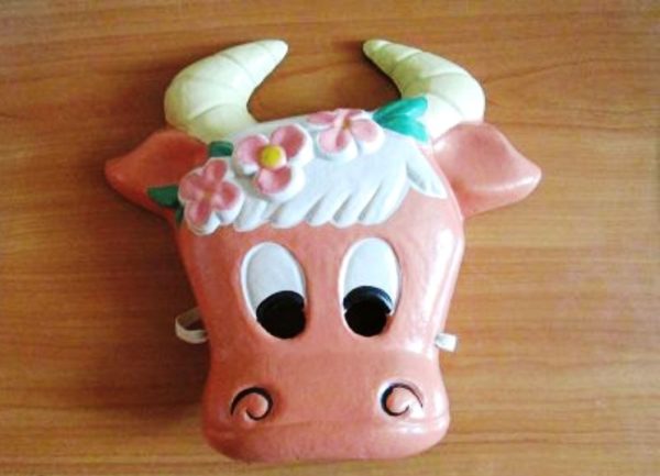 маска-быка-из-папе-маше-2-600x433.jpg