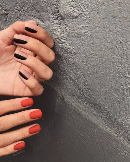 Разный маникюр на двух руках