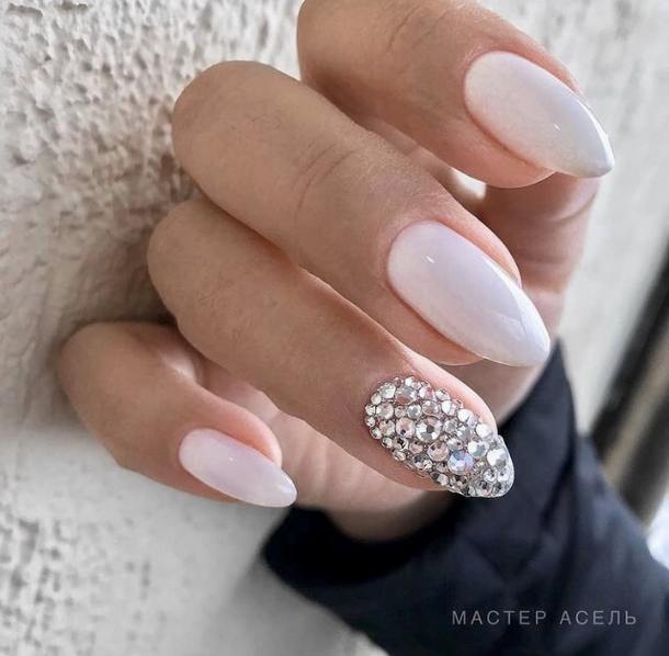 Маникюр на Новый год 2021 - красивые идеи (80 фото)