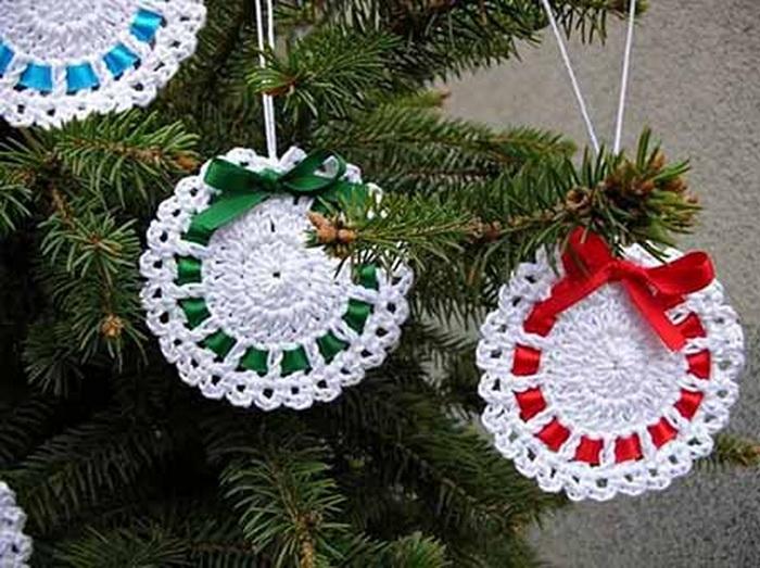 Вяжем крючком простые шарики с бисером на елку: МК для новичков пошагово