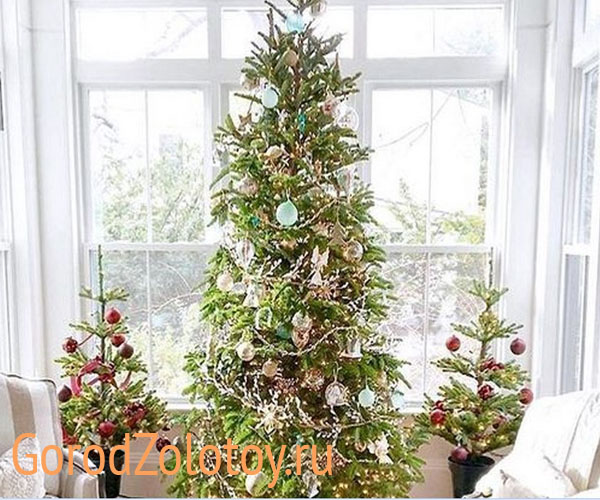 100 идей как нарядить ёлку в 2023 году: модные тренды