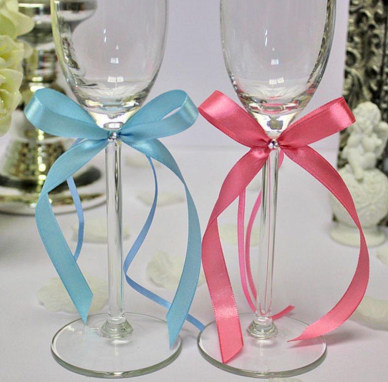 Как украсить бокалы на Новый год своими руками?