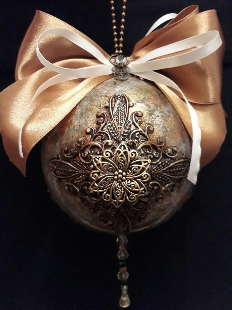 Декупаж новогодних шаров