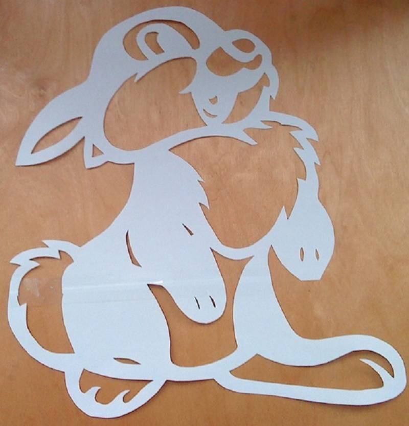 Вытынанки на окна к Новому году 2023 (81 фото) - новые схемы и шаблоны для распечатки, новогодние трафареты