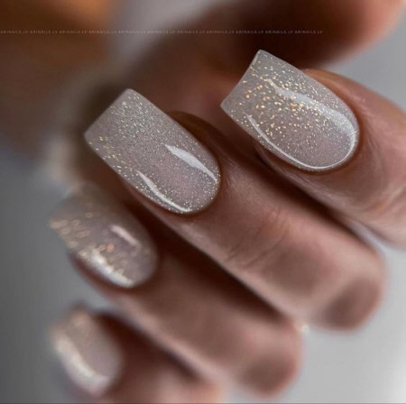 Светоотражающий маникюр