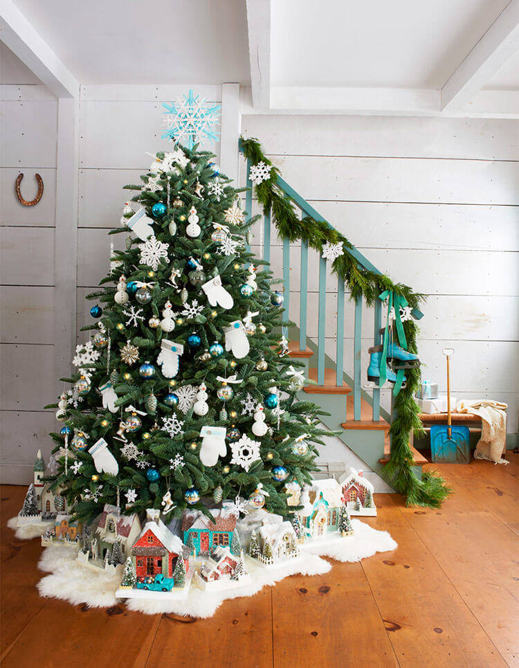 Белые елки – как украсить, актуальные советы