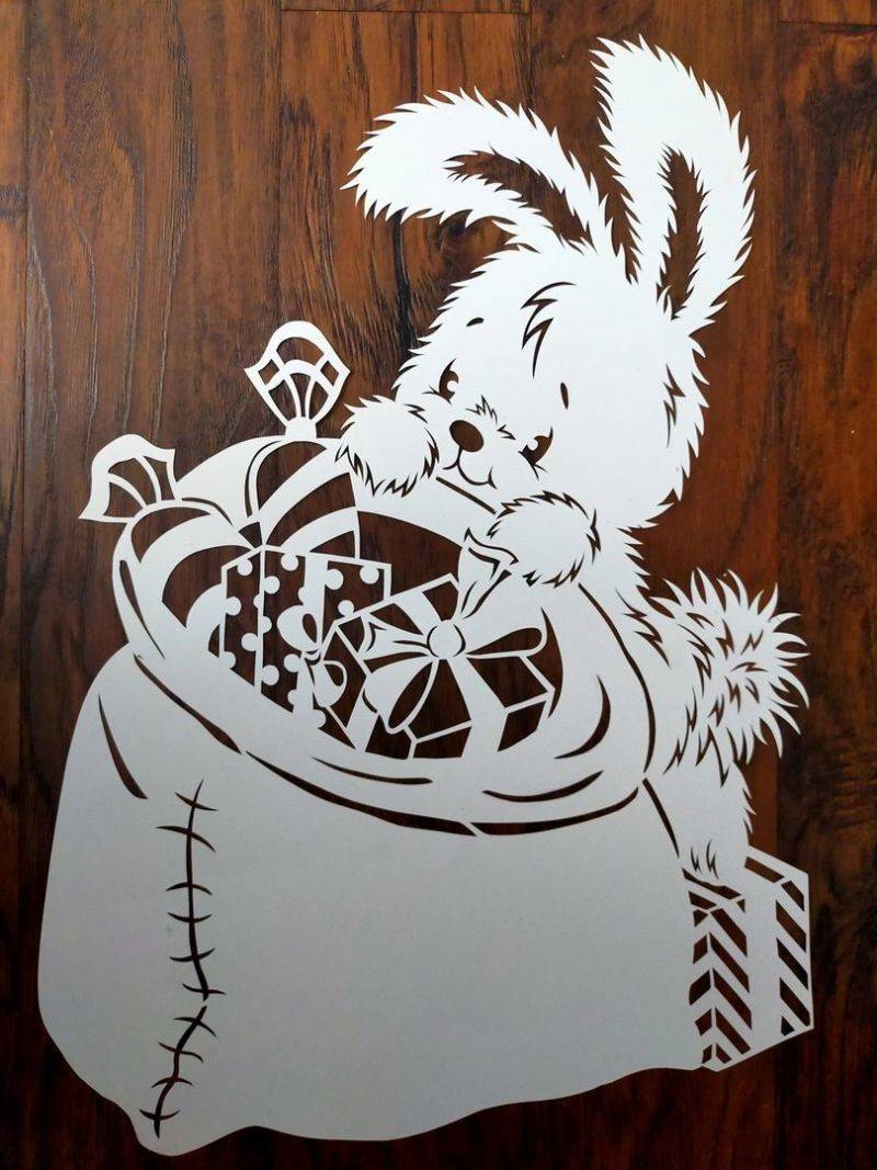 Вытынанки на окна к Новому году 2023 (80 фото) - трафареты и шаблоны, украшение новогоднего окна своими руками