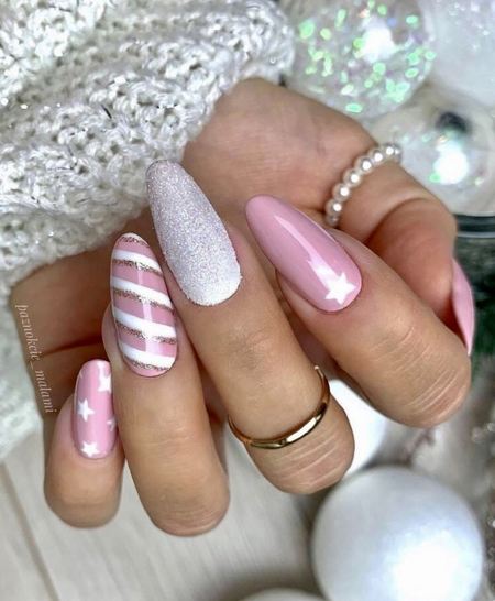 Маникюр на Новый год 2021 - красивые идеи (80 фото)