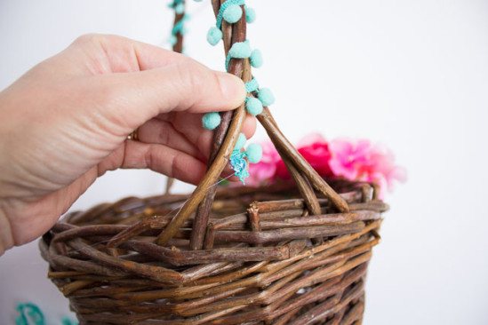 Самодельная корзинка для новогодних украшений