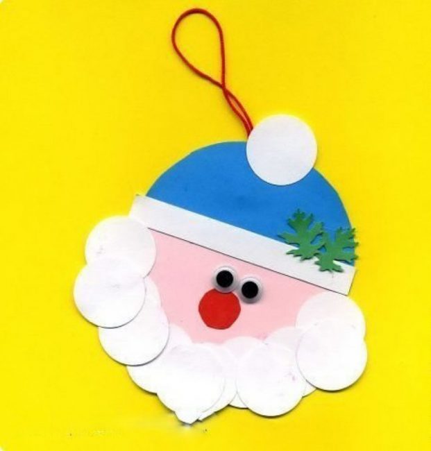 глазки, носик и елочные веточки на капюшоне