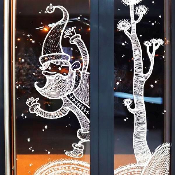 Рисунки на окнах к новому году 2022 гуашью, зубной пастой и прочими способами